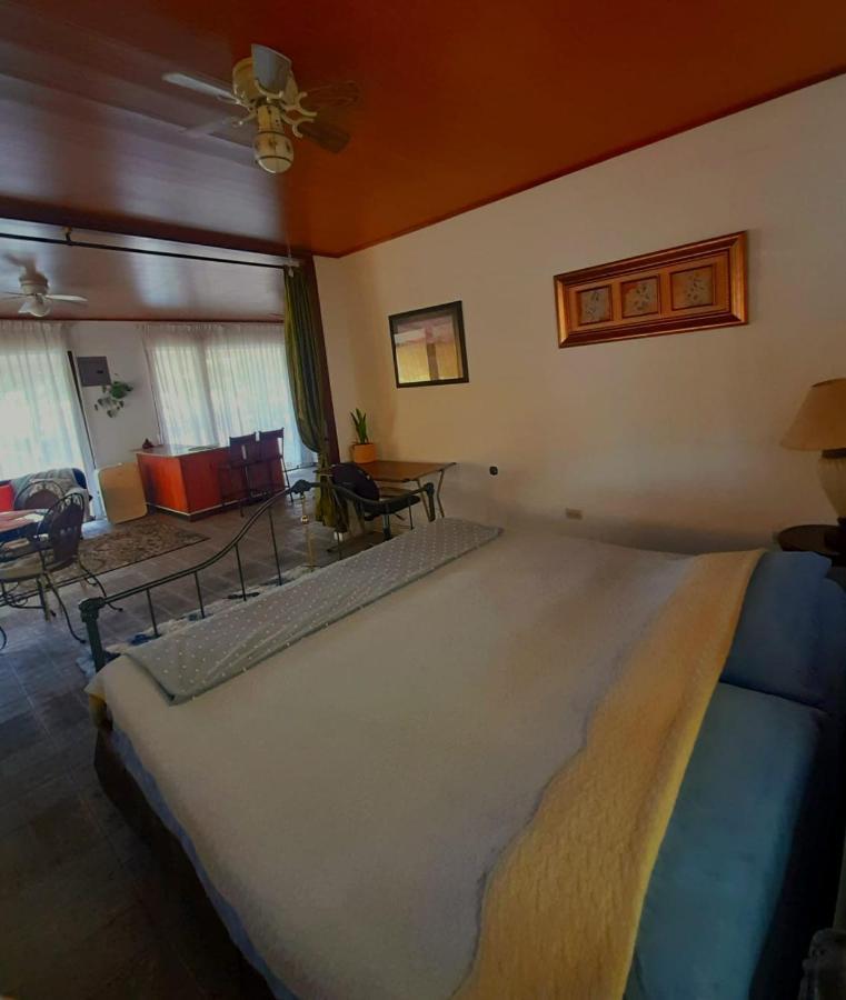 Nirvana Apartament Hostal Río Segundo Exteriör bild